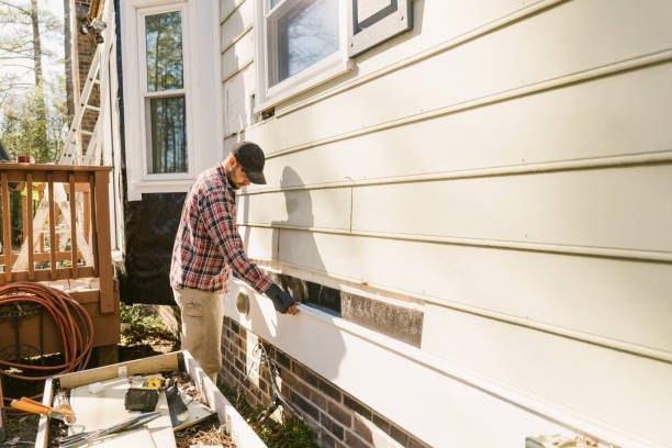 Top rated local Emergency Siding Repair specialists in Huntington, NY